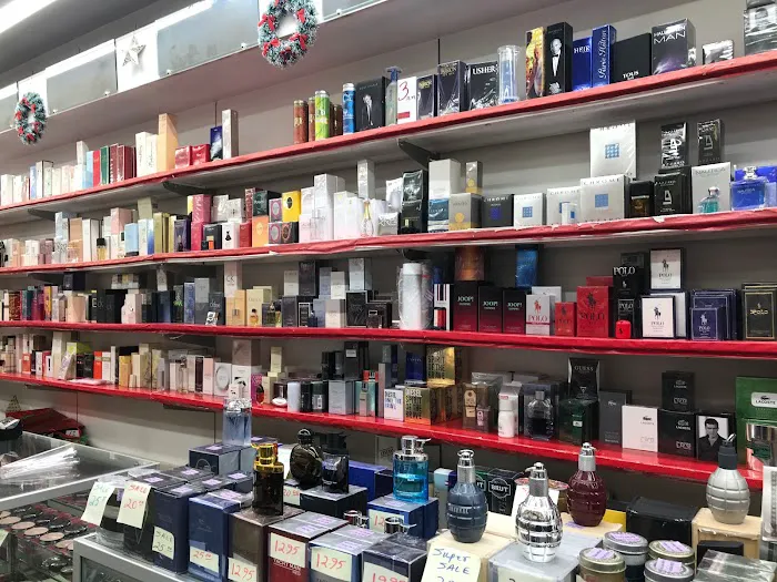 Aroma Perfumes & Gifts 2