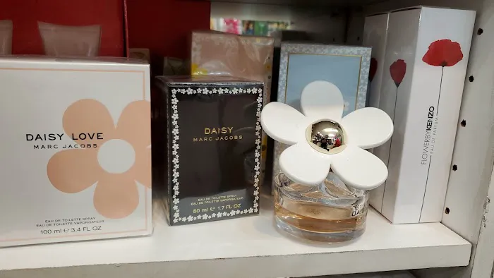 Evelyn’s Perfume House 1