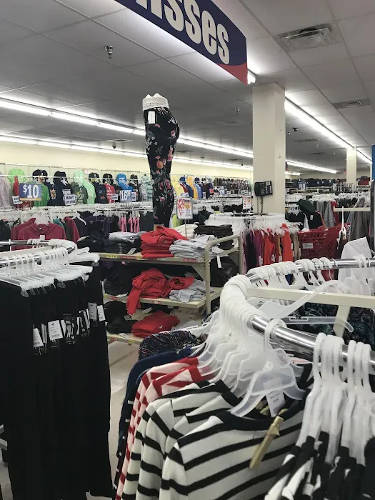 Roses Discount Store 5