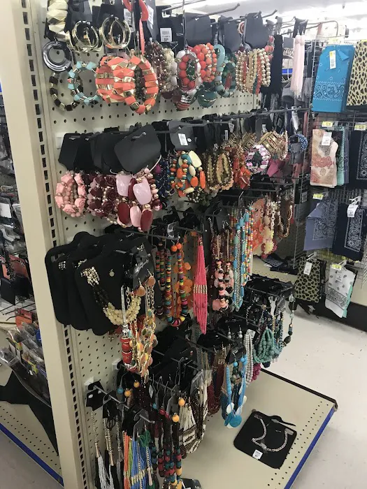 Roses Discount Store 6