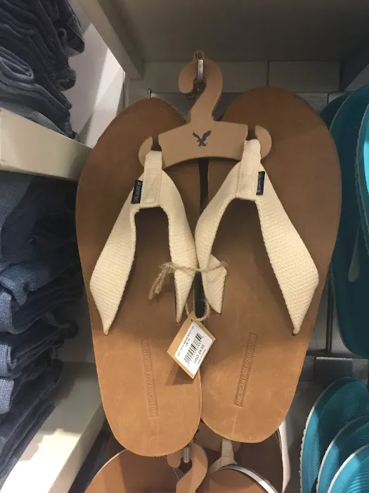 American Eagle & Aerie 9