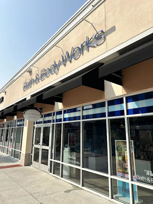 Bath & Body Works 4