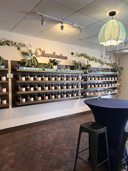 Palmetto Scent Studio - Downtown Charleston 8