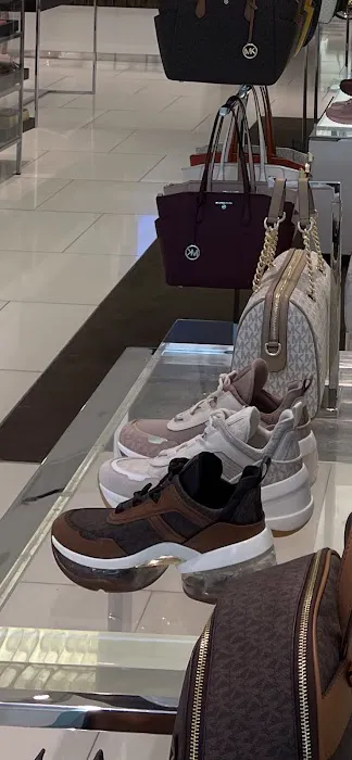 Michael Kors 6