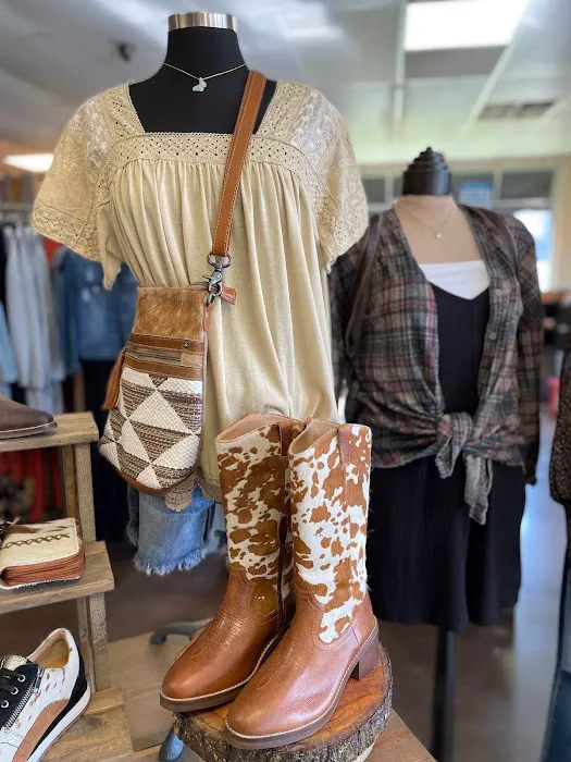 Hip Chics Boutique 6
