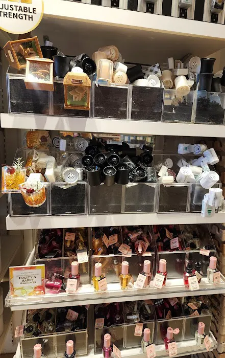 Bath & Body Works 4