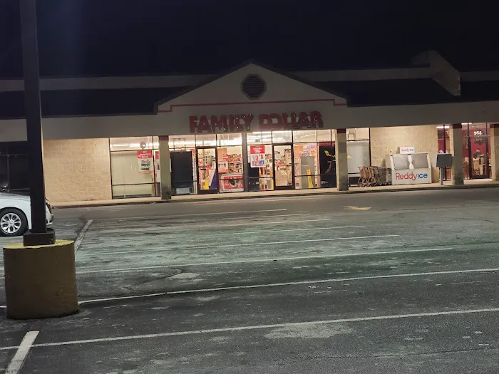Family Dollar 0