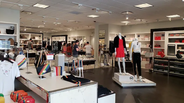 Michael Kors Outlet 8