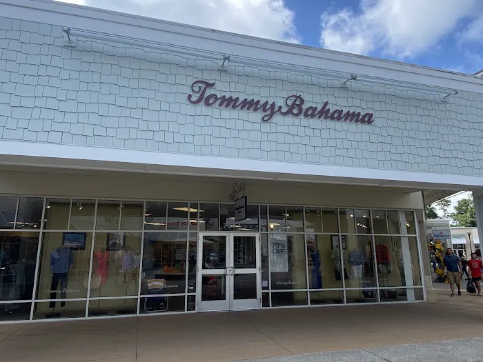 Tommy Bahama Outlet 3