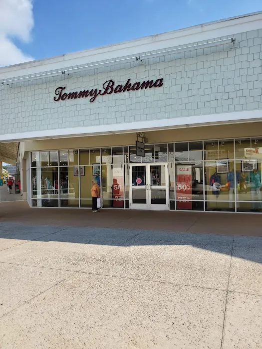 Tommy Bahama Outlet 4