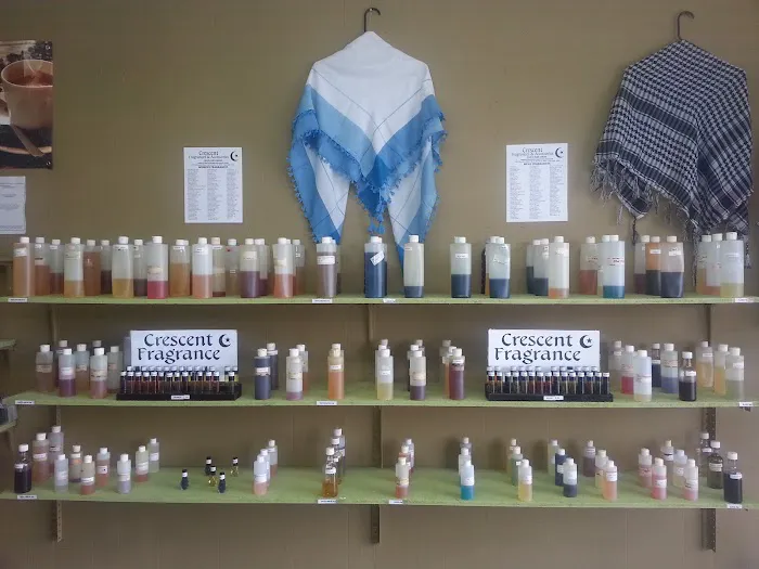 Crescent Fragrances and Accessories 2