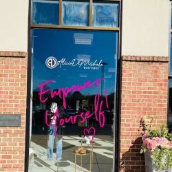 Alicia DiMichele Boutique ico