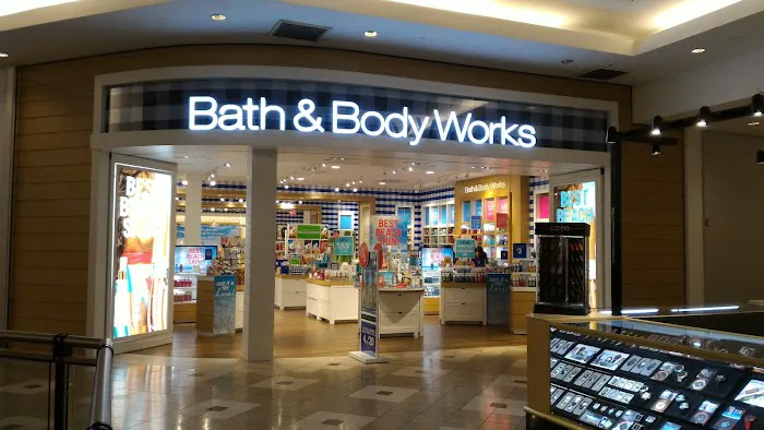 Bath & Body Works 1