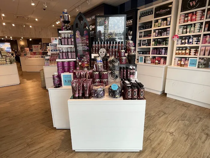 Bath & Body Works 4