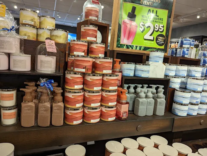 Bath & Body Works 6