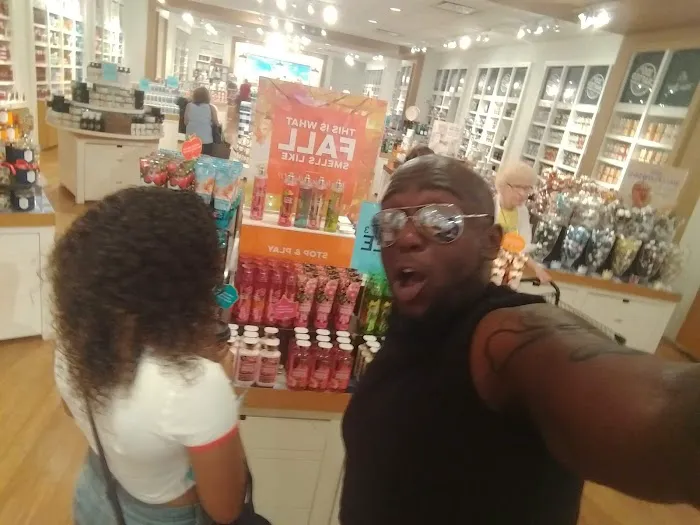 Bath & Body Works 9