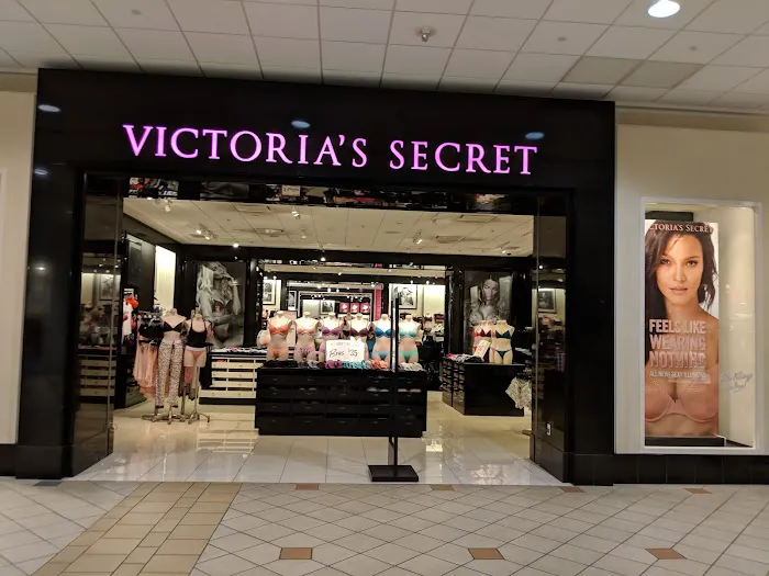 Victoria's Secret & PINK by Victoria's Secret 0