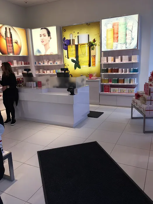 Clarins Factory Store 1
