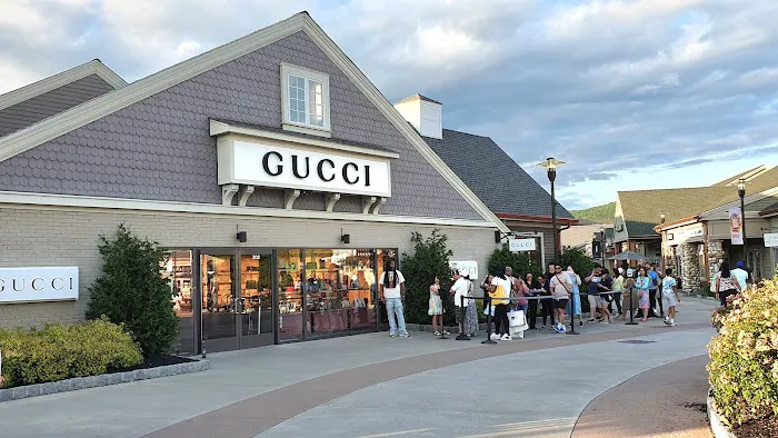 Gucci - Woodbury Common Premium Outlets 0