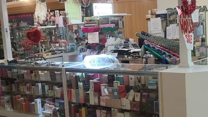 Perfumes & Gifts 2