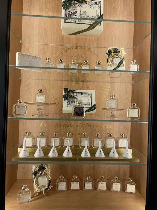 Officina Profumo-Farmaceutica di Santa Maria Novella 0