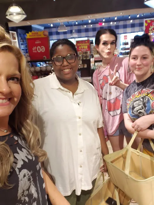 Bath & Body Works 4