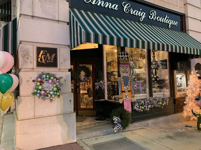 AnnaCraig Boutique 0