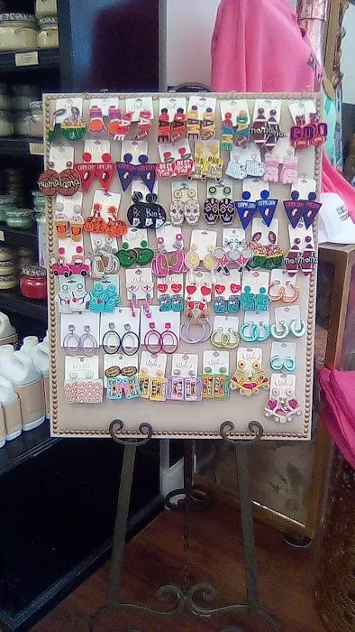 AnnaCraig Boutique 7