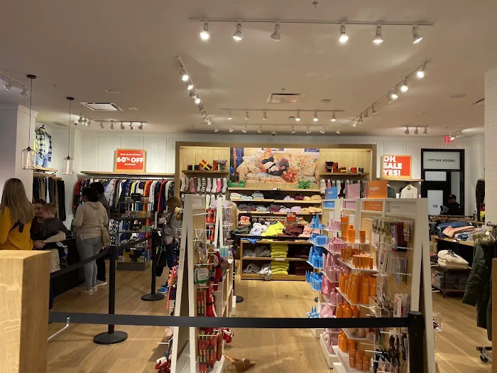 American Eagle & Aerie 4