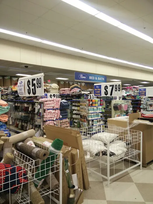Roses Discount Store 3
