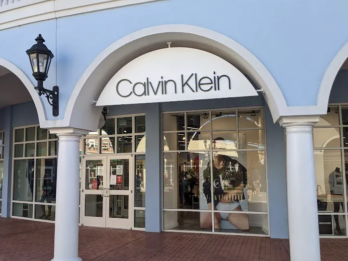Calvin Klein 7