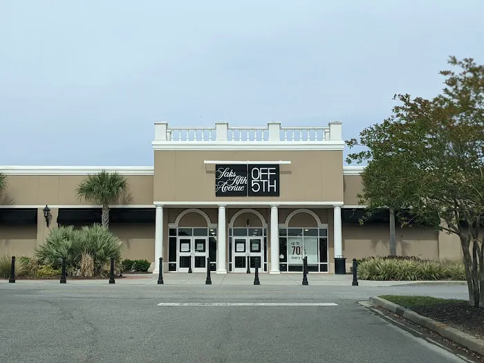 Saks OFF 5TH 2