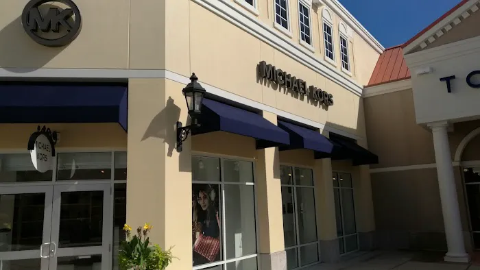 Michael Kors Outlet 3