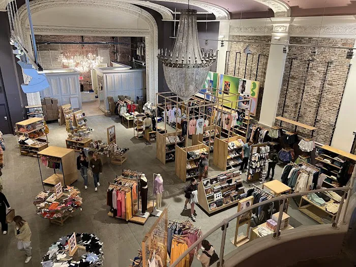 Urban Outfitters 2