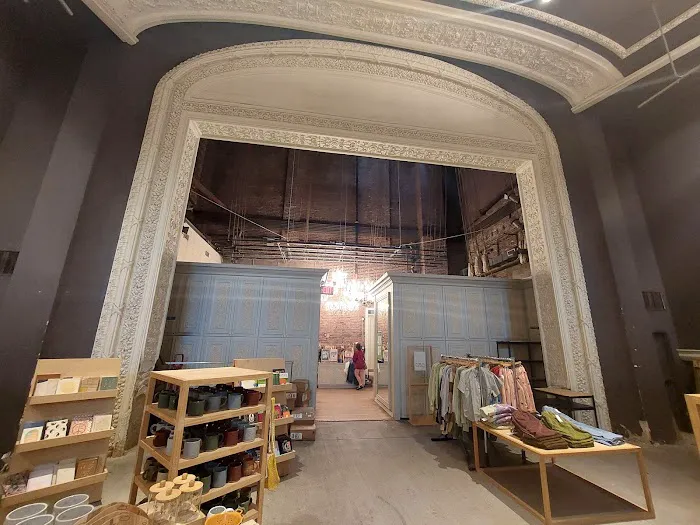 Urban Outfitters 7