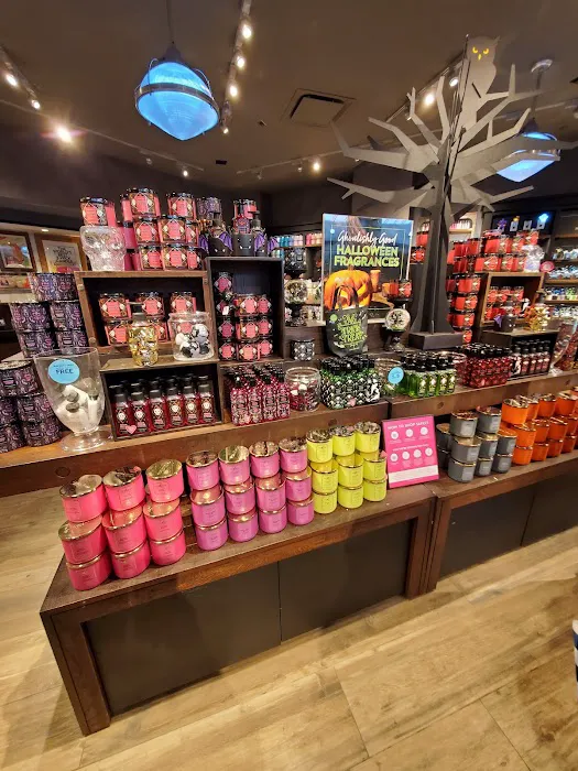 Bath & Body Works 4