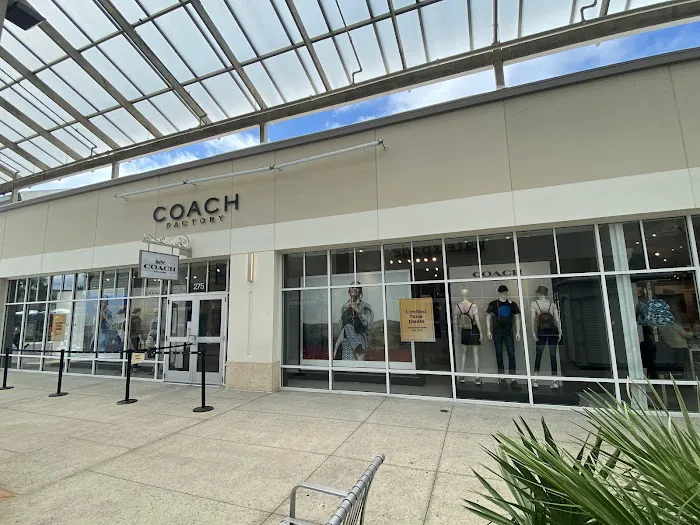 COACH Outlet 1