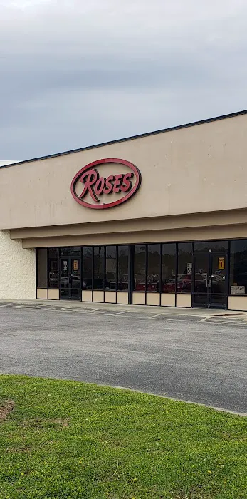 Roses Discount Store 0