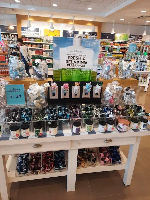 Bath & Body Works 1