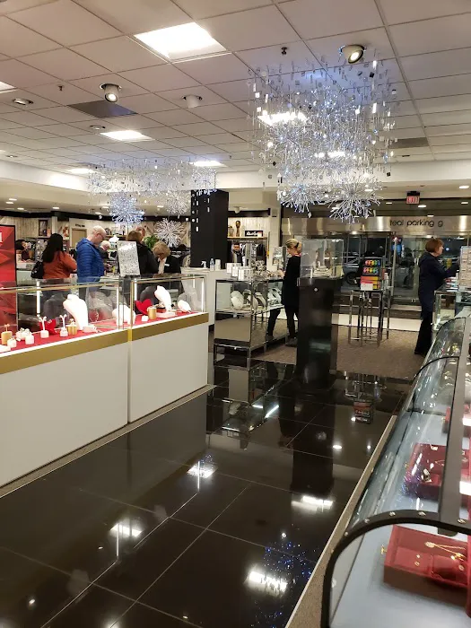 Bloomingdale's 4