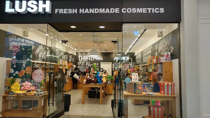 Lush Cosmetics Westchester 2