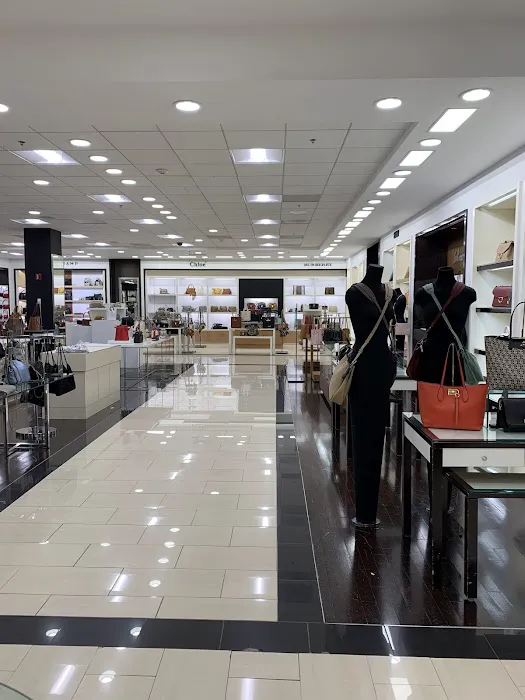 Bloomingdale's 3