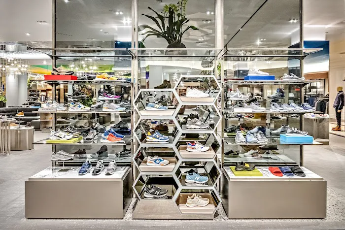 Saks Fifth Avenue 3