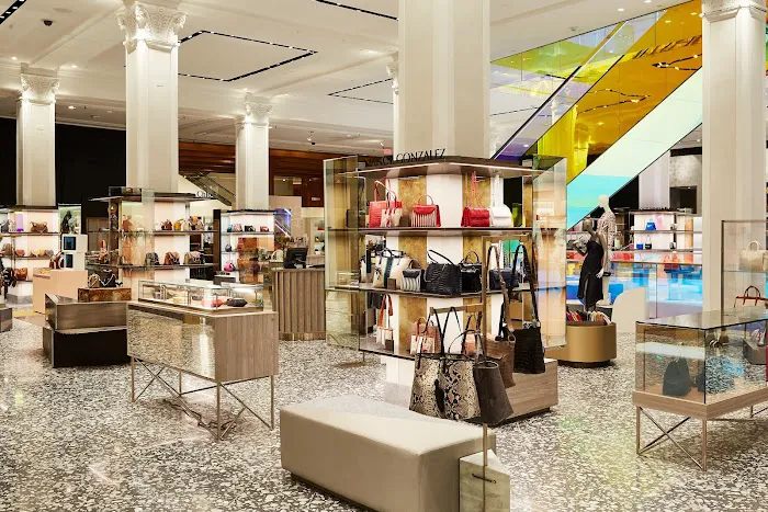 Saks Fifth Avenue 4