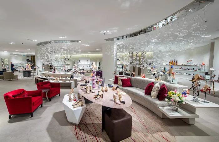 Saks Fifth Avenue 5