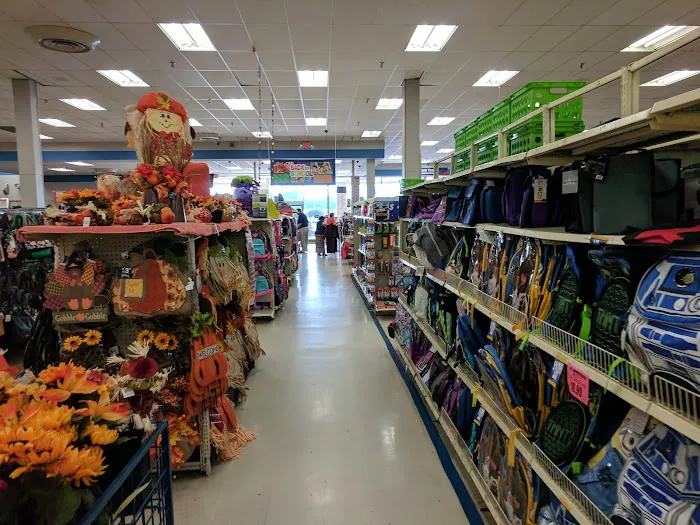 Roses Discount Store 3