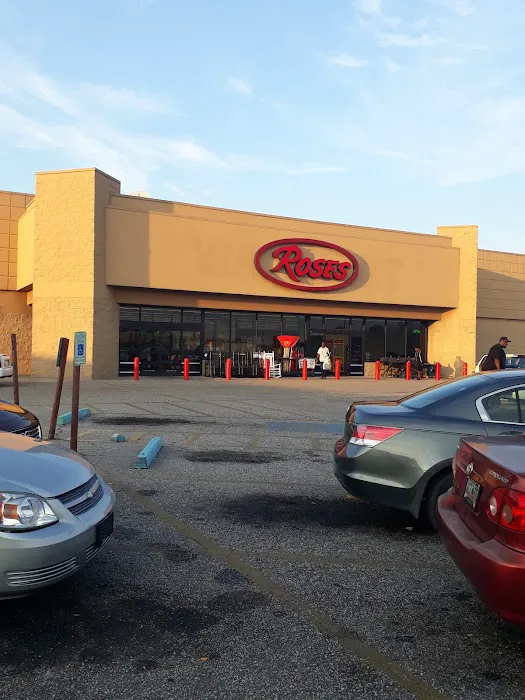Roses Discount Store 0