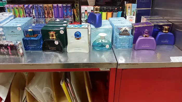 Perfume OUTLET Store 3