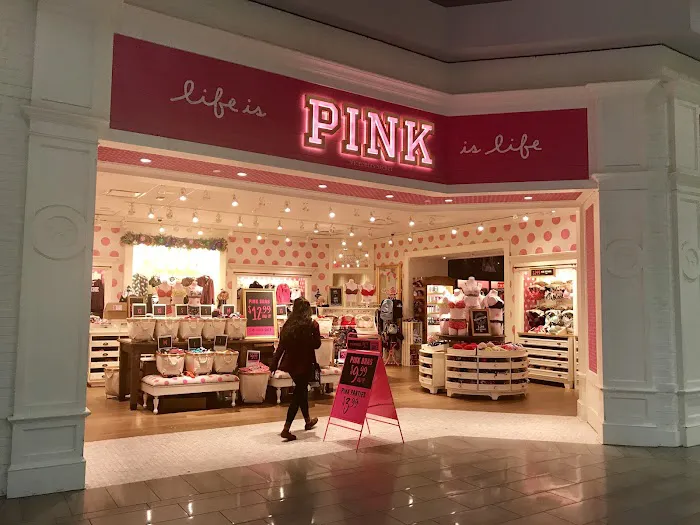 Victoria's Secret & PINK by Victoria's Secret 0