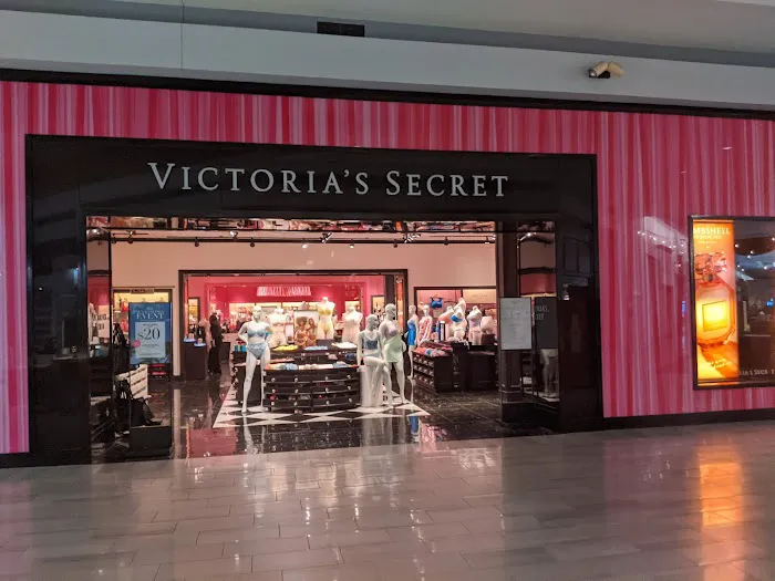 Victoria's Secret & PINK by Victoria's Secret 5